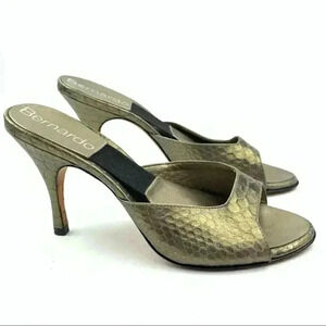 Bernardo Springolators heels 8 gold snake print